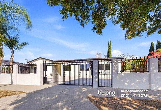 Foto del edificio - 7947 Atoll Ave