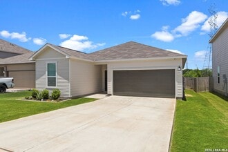 Building Photo - 702 Cedar Kys