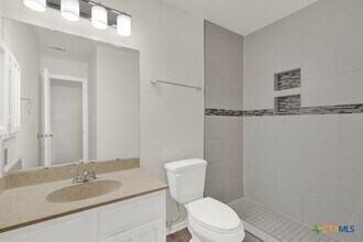 Building Photo - 1202 Thorpe Ln