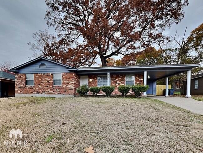 Building Photo - 4328 Bayberry Dr