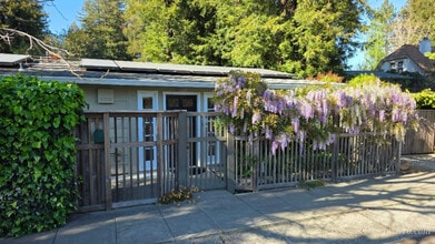 Building Photo - 122 Baltimore Ave