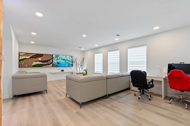 Foto del edificio - 5902 Rye Creek Dr