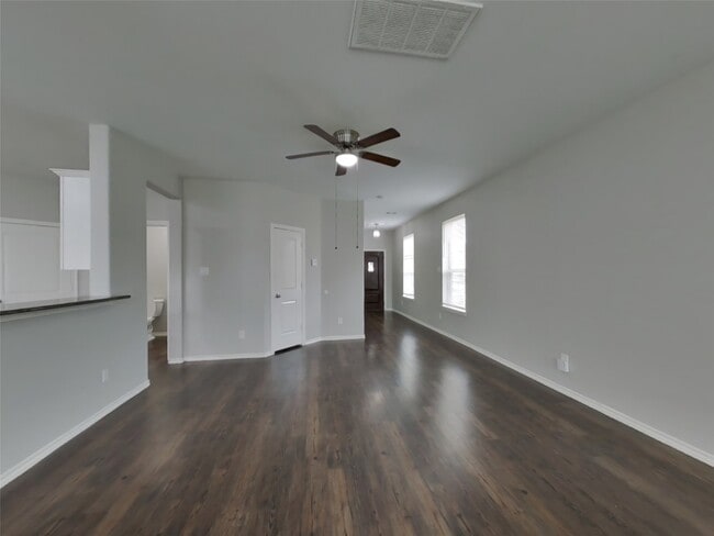 Foto del edificio - 1411 Seagler Pond Ln