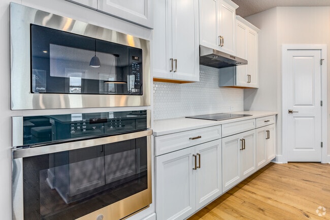 4 BR, 2 BA -1,844SF - Reserve at Hillview