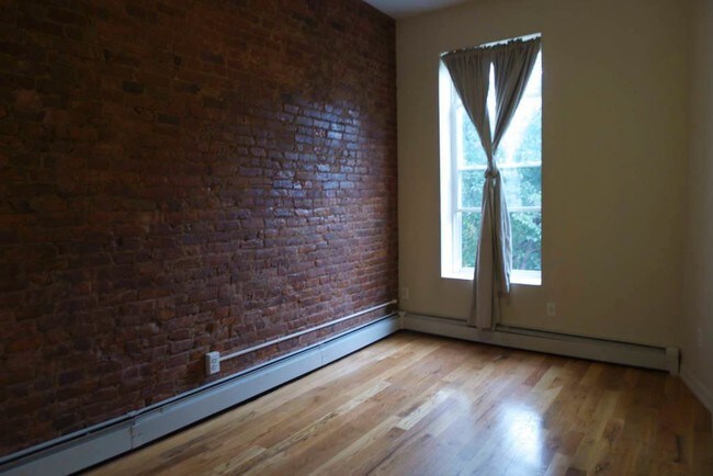 Foto del edificio - 97 Clinton Ave