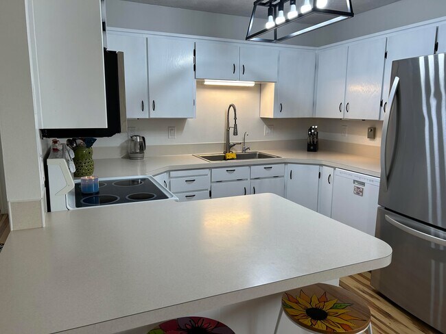 Foto del edificio - 1095 Canal Ave