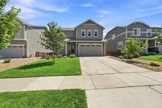 Building Photo - 728 Gold Hill Dr