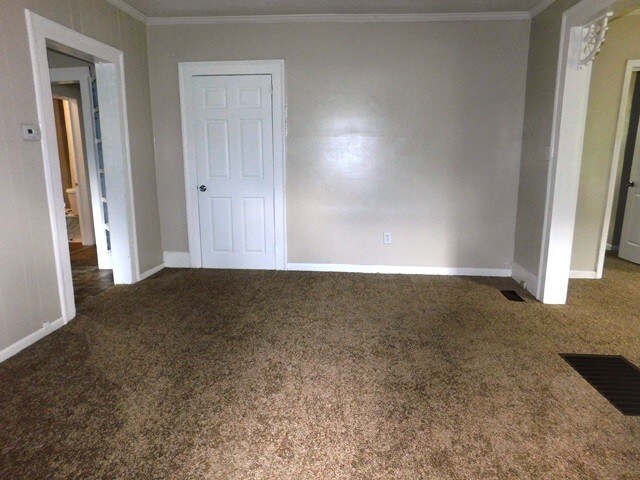 Foto del edificio - 6801 Division Ave