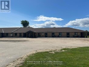 Building Photo - 380 1st Ave N