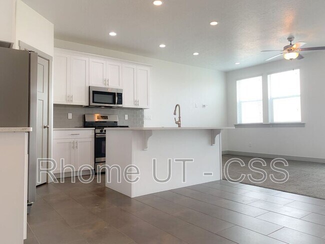 Foto del edificio - 2337 W Cresthaven Ln