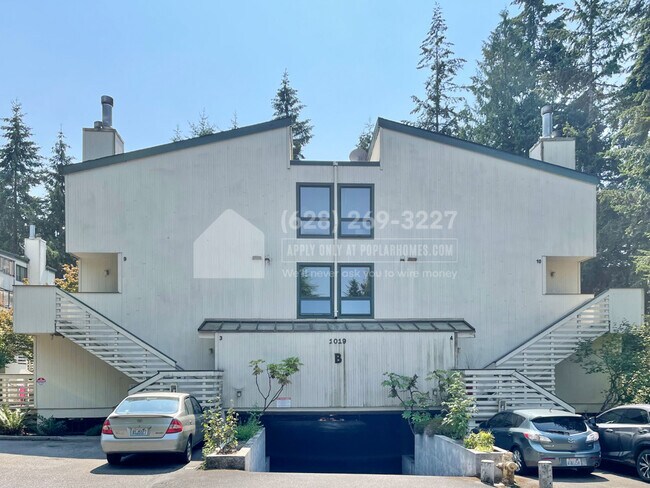 Building Photo - 1019 156th Ave NE