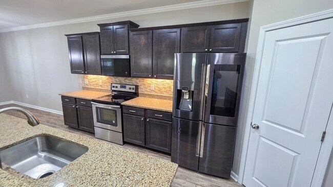 Building Photo - 148 Long Leaf Pine Dr