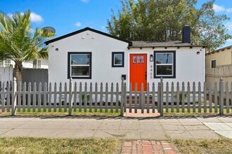 Building Photo - 4465 Orange Ave