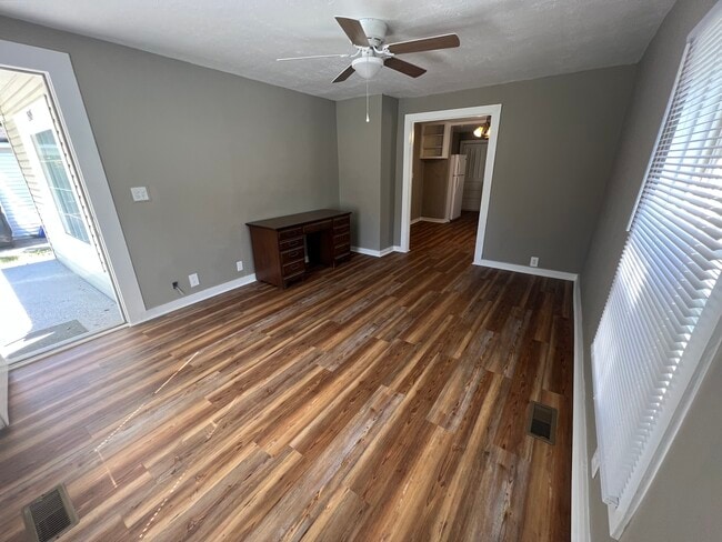 Building Photo - 1509 Humes Ave NE