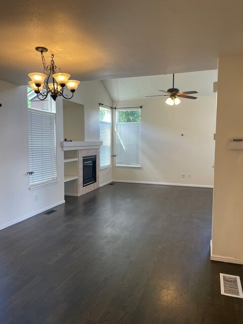 Building Photo - 8745 Snowbird Way