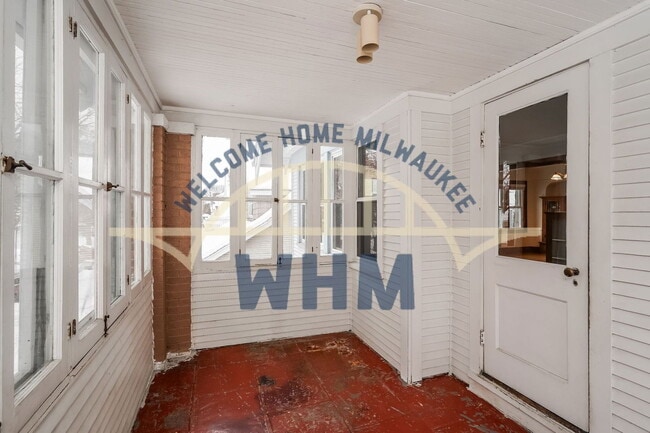 Building Photo - 2017 N 57th St