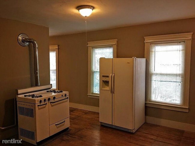Building Photo - 2 br, 1 bath Condo - 75 Mill Street 1