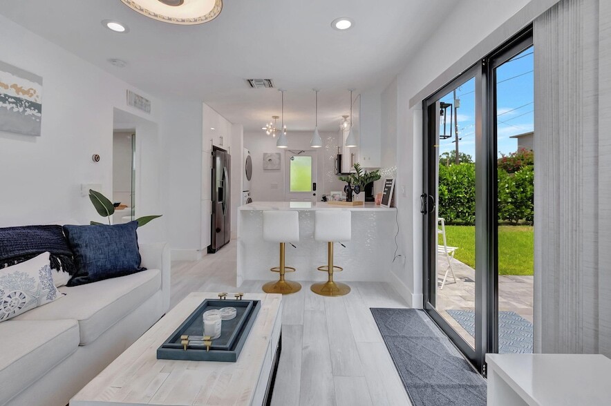 Photo - 201 SE 7th Street Unit