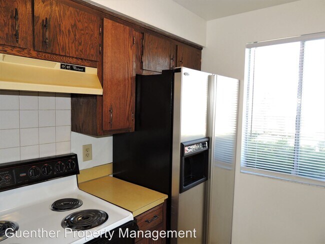 Foto del edificio - 2127-2127 W Grace Ave