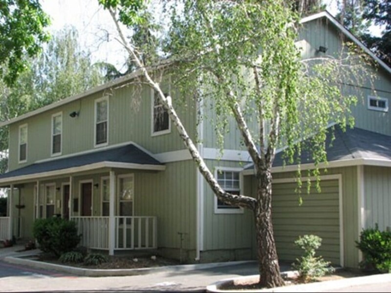 Primary Photo - 1207 W Sacramento Ave