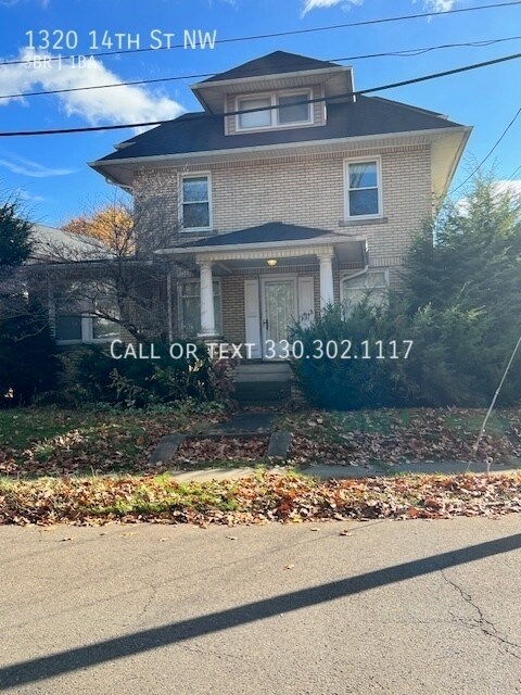 Foto principal - Spacious 3 bedroom home for rent - Canton OH