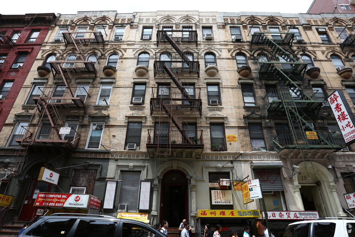 Building Photo - 17 Eldridge St