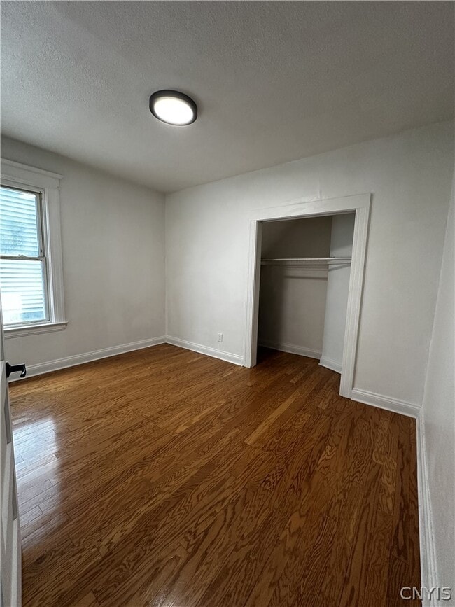 Building Photo - 113 E Brighton Ave