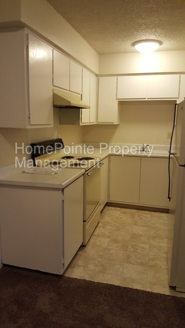 Foto del edificio - 3120 Howe Ave