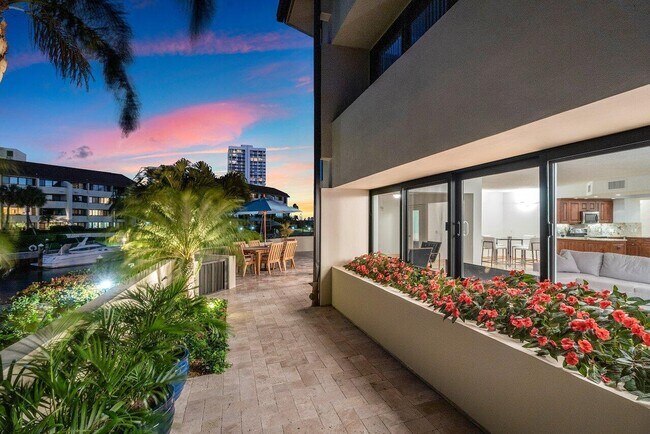 Building Photo - 1100 Marine Way W