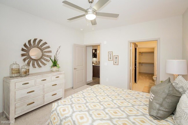 Building Photo - 1 br, 1 bath Apartment - 702 S Peek Rd 222