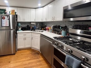 Building Photo - 86 W 3rd St