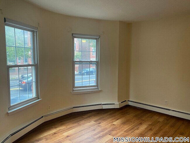 Foto del edificio - 54 S Huntington Ave