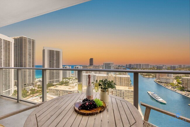 Foto del edificio - 4010 S Ocean Dr