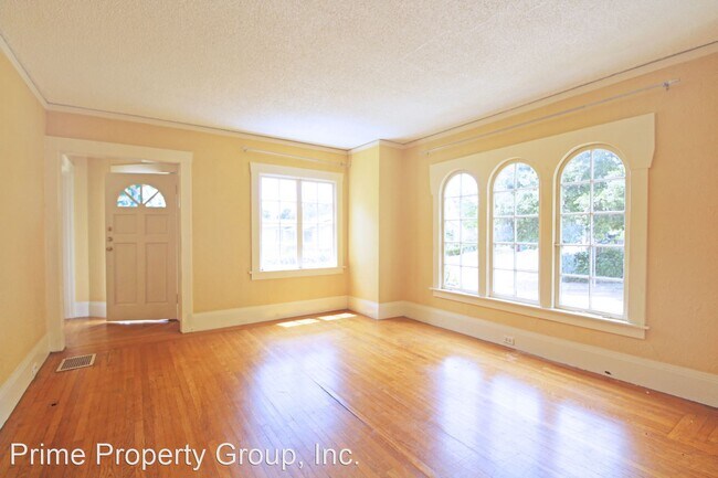 Foto del edificio - 2 br, 1 bath House - 3900 Laurel Ave