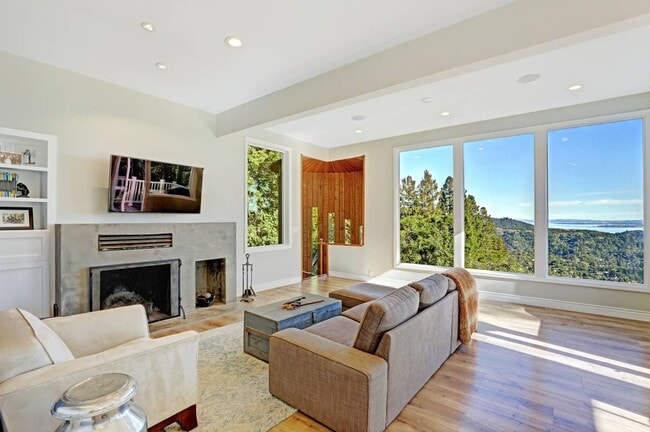 family room - 10 Sunrise Lane