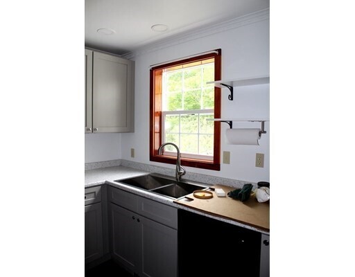 Building Photo - 92 Sawmill Rd
