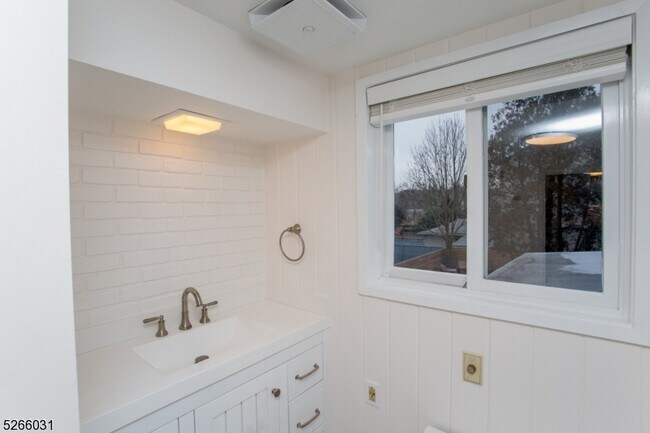 Foto del edificio - 67 Ferry St