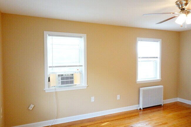 Foto del edificio - 8710 Plymouth St
