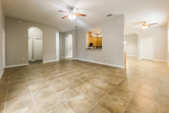 Building Photo - 4323 Sand Ridge Blvd