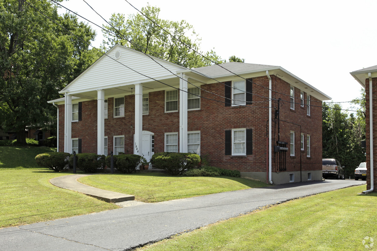 Building Photo - 1944 Gardiner Ln