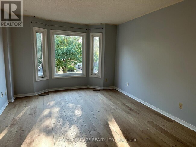 Building Photo - 51 Braebrook Dr