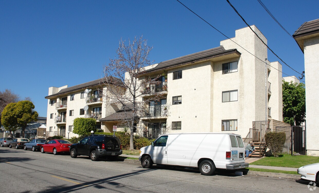 Foto del edificio - 835 E Lomita Ave