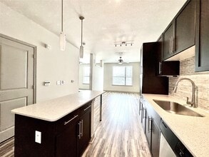 Building Photo - 3788 Richmond Ave.