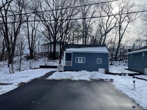 Building Photo - 8 Chamberlain Rd