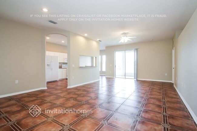 Foto del edificio - 6731 Monarch Park Dr