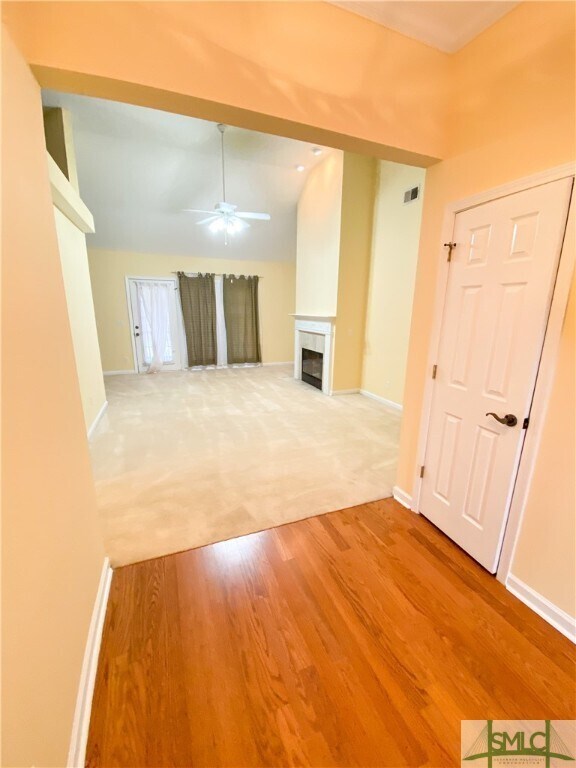 Building Photo - 118 Iron Horse Spur