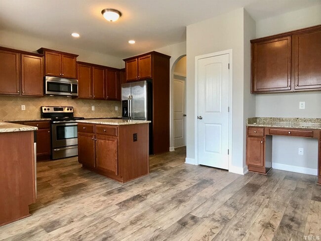 Building Photo - 39 Marsh Creek Dr