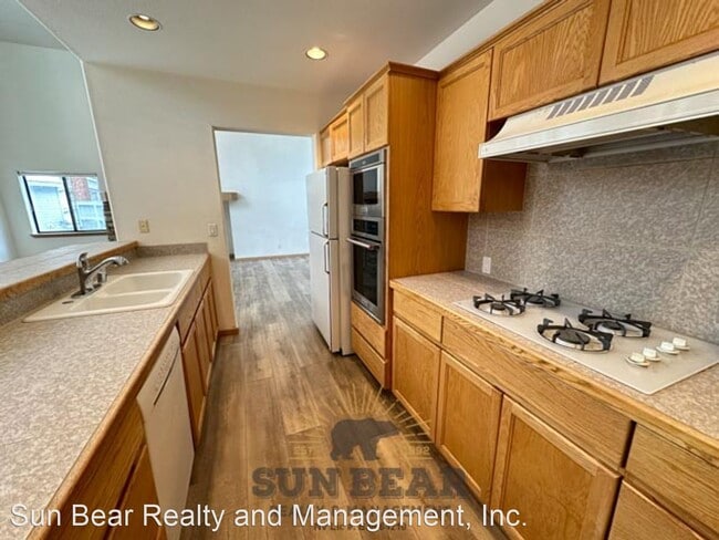 Building Photo - 3 br, 2 bath House - 849 McCourry Blvd.