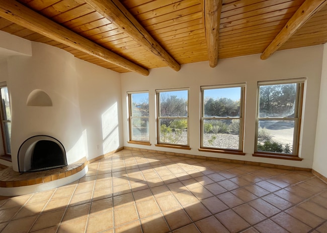 Building Photo - 1876 Brillante Ln