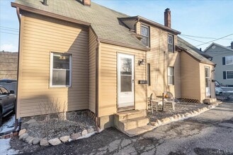 Building Photo - 10 Spartan Pl